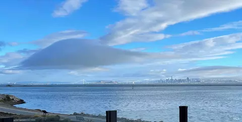 2 Waterline Pl, Richmond, CA 94801
