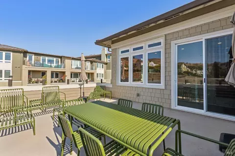 Exterior - 2 Waterline Pl, Richmond, CA 94801 photo 10 of 12