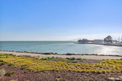 View/Area - 2 Waterline Pl, Richmond, CA 94801 photo 3 of 5