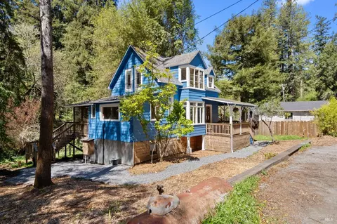 40 Lagunitas Rd, Lagunitas, CA 94938