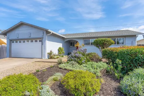 435 Washo Dr, Ukiah, CA 95482