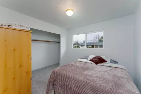 435 Washo Dr, Ukiah, CA 95482 photo 13