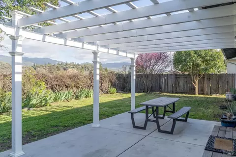 435 Washo Dr, Ukiah, CA 95482 photo 20
