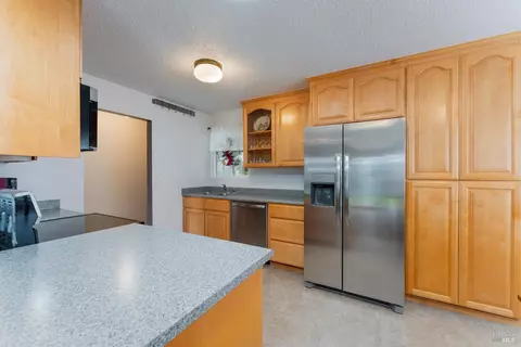 435 Washo Dr, Ukiah, CA 95482 photo 9