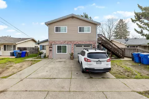 400 Underhill Dr, Napa, CA 94558