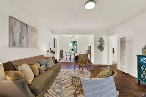Living - 563 Annette Ave, Vallejo, CA 94591 photo 1 of 5