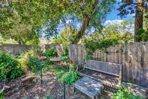 Exterior - 563 Annette Ave, Vallejo, CA 94591 photo 16 of 23