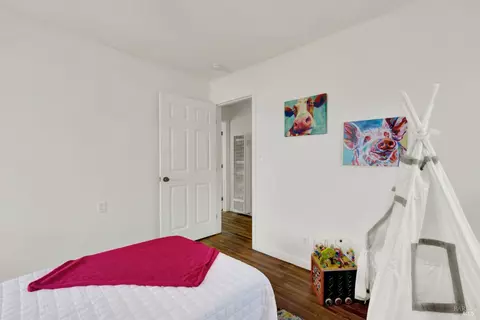 Bedroom - 563 Annette Ave, Vallejo, CA 94591 photo 2 of 6