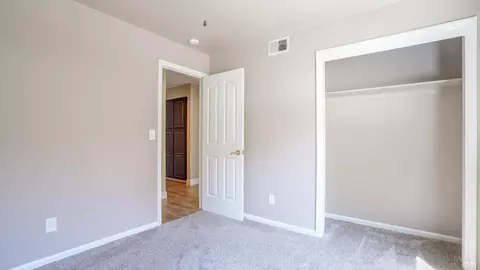 Bedroom - 642 Cougar Ct, Vacaville, CA 95688 photo 4 of 4