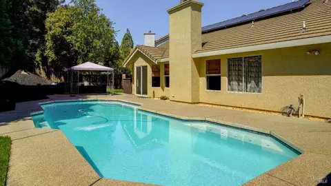 642 Cougar Ct, Vacaville, CA 95688