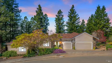 1995 Tall Pine Cir, Santa Rosa, CA 95403
