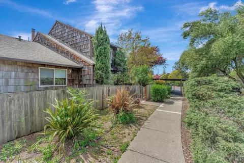 Exterior - 8192 Sunflower Dr, Cotati, CA 94931 photo 6 of 9