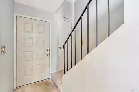 Entry Way - 8192 Sunflower Dr, Cotati, CA 94931 photo 1 of 1