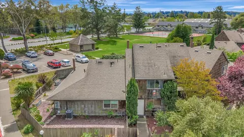 8192 Sunflower Dr, Cotati, CA 94931