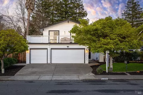 4463 Hollingsworth Cir, Rohnert Park, CA 94928