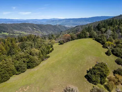 View/Area - 201 Pine Ridge Rd, Ukiah, CA 95482 photo 10 of 16