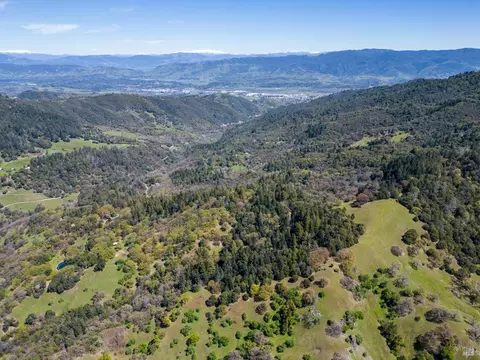 View/Area - 201 Pine Ridge Rd, Ukiah, CA 95482 photo 11 of 16