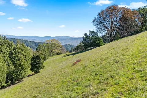 View/Area - 201 Pine Ridge Rd, Ukiah, CA 95482 photo 9 of 16