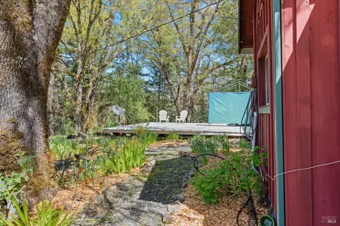 Exterior - 201 Pine Ridge Rd, Ukiah, CA 95482 photo 23 of 27