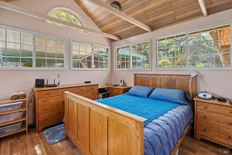 Bedroom - 201 Pine Ridge Rd, Ukiah, CA 95482 photo 1 of 2