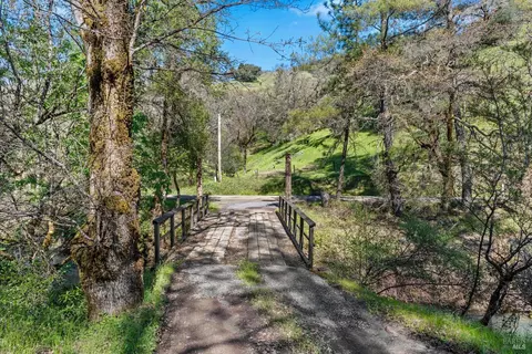View/Area - 201 Pine Ridge Rd, Ukiah, CA 95482 photo 14 of 16