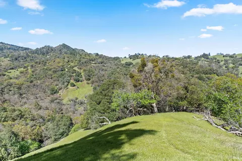 View/Area - 201 Pine Ridge Rd, Ukiah, CA 95482 photo 3 of 16
