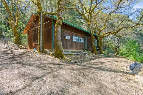 Exterior - 201 Pine Ridge Rd, Ukiah, CA 95482 photo 11 of 27