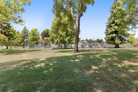 8350 Windmill Farms Dr, Cotati, CA 94931 photo 19