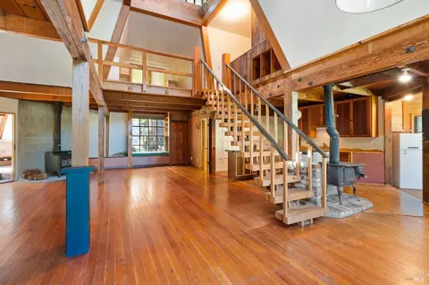 28340 Philo Greenwood Rd, Elk, CA 95432