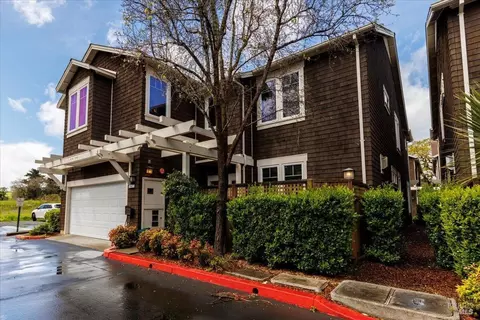 Exterior - 7941 Scriver Ct, Cotati, CA 94931 photo 2 of 9