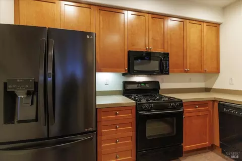 Kitchen - 7941 Scriver Ct, Cotati, CA 94931 photo 3 of 5
