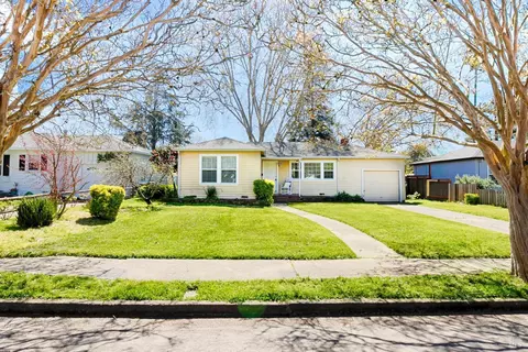 3020 Rocklin Dr, Santa Rosa, CA 95405
