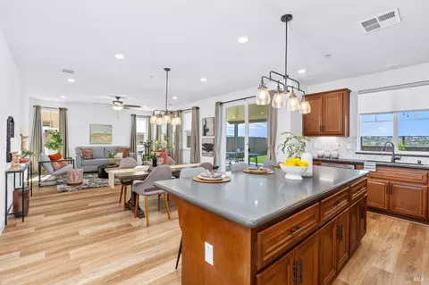 Kitchen - 8743 Aquamarine Dr, Vallejo, CA 94591 photo 4 of 7