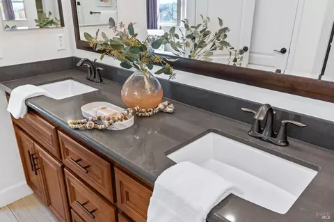 Bath - 8743 Aquamarine Dr, Vallejo, CA 94591 photo 2 of 6