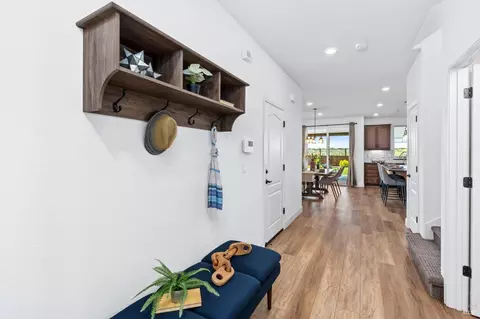 Entry Way - 8743 Aquamarine Dr, Vallejo, CA 94591 photo 1 of 1
