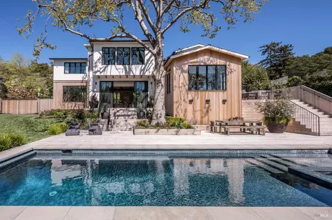 221 Poplar Dr, Kentfield, CA 94904