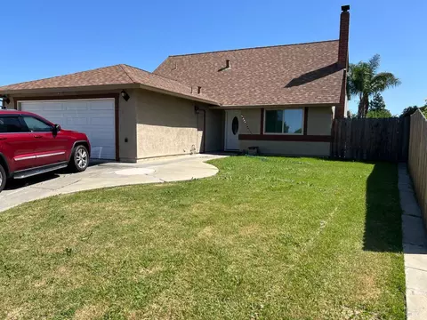 411 Colonial Cir, Vacaville, CA 95687