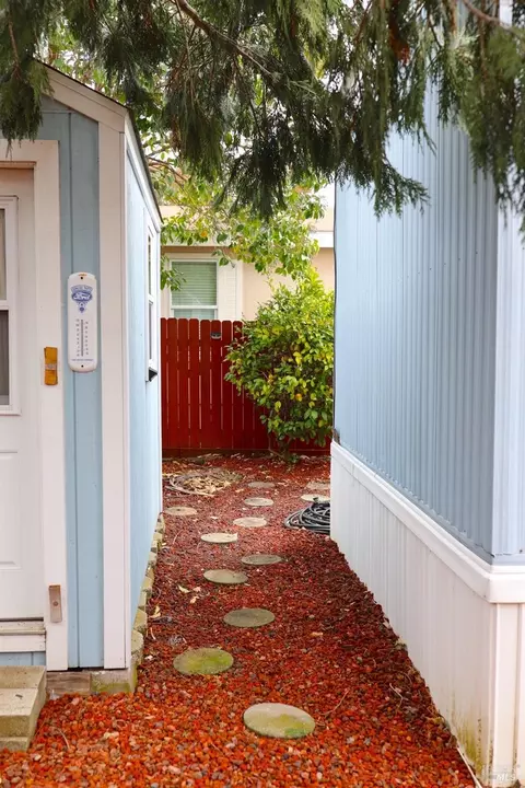 142 Robin St, Napa, CA 94558 photo 6