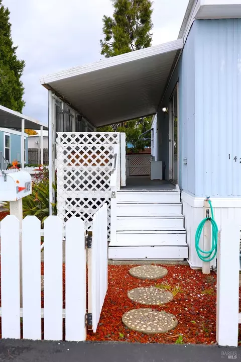 142 Robin St, Napa, CA 94558 photo 4