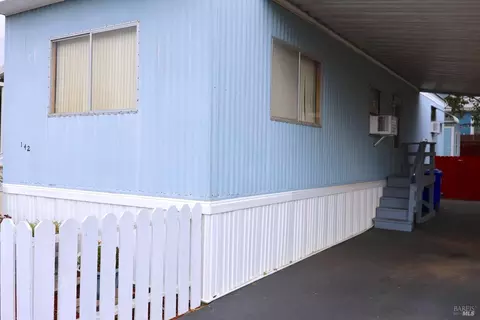142 Robin St, Napa, CA 94558 photo 3