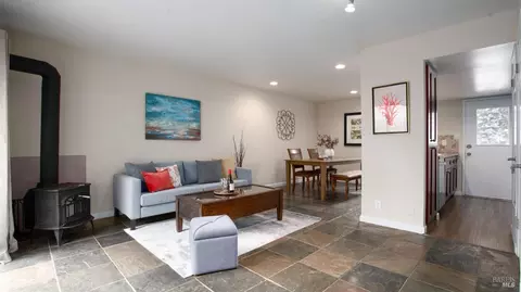 103 Roundtree Blvd, San Rafael, CA 94903