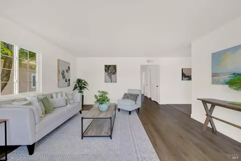 Living - 236 Madrone St, Vacaville, CA 95688 photo 1 of 5