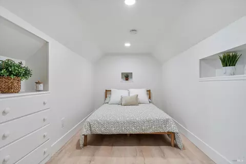 Bedroom - 528 Napa Ave, Rodeo, CA 94572 photo 7 of 7