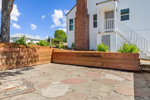 Exterior - 528 Napa Ave, Rodeo, CA 94572 photo 6 of 8