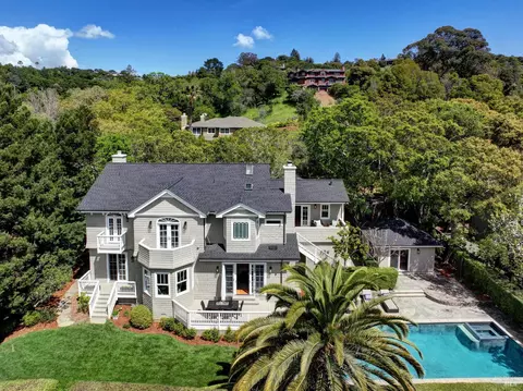 53 Manor Rd, Kentfield, CA 94904
