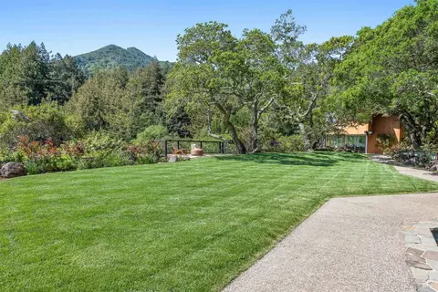 405 Crown Rd, Kentfield, CA 94904