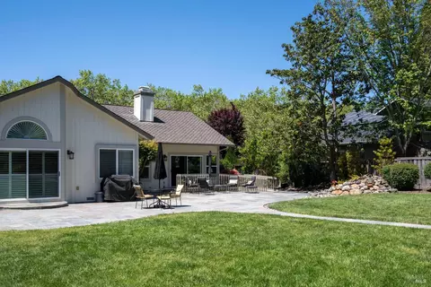 9639 Lakewood Dr, Windsor, CA 95492 photo 32