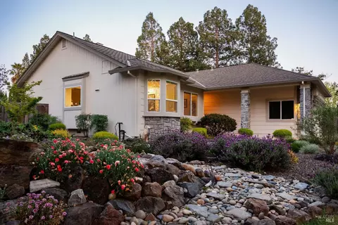 9639 Lakewood Dr, Windsor, CA 95492 photo 2