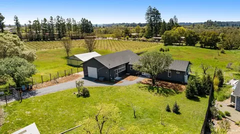 4404 Ross Rd, Sebastopol, CA 95472