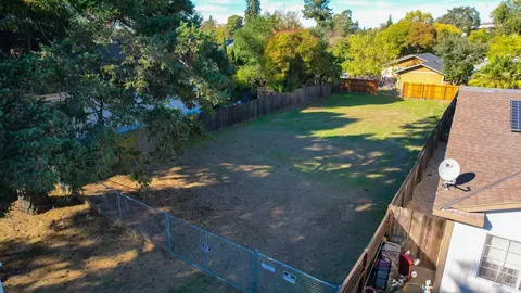217 Earle St, Santa Rosa, CA 95407